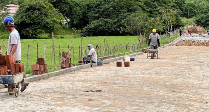 Obras de pavimentação e drenagem no assentamento Eldorado dos Carajás avançam 